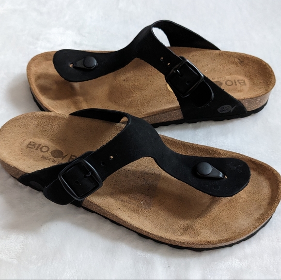 Bio Bio Black Genuine Leather Adjustable Buckle Thong Cork Bed Sandals - Picture 11 of 12